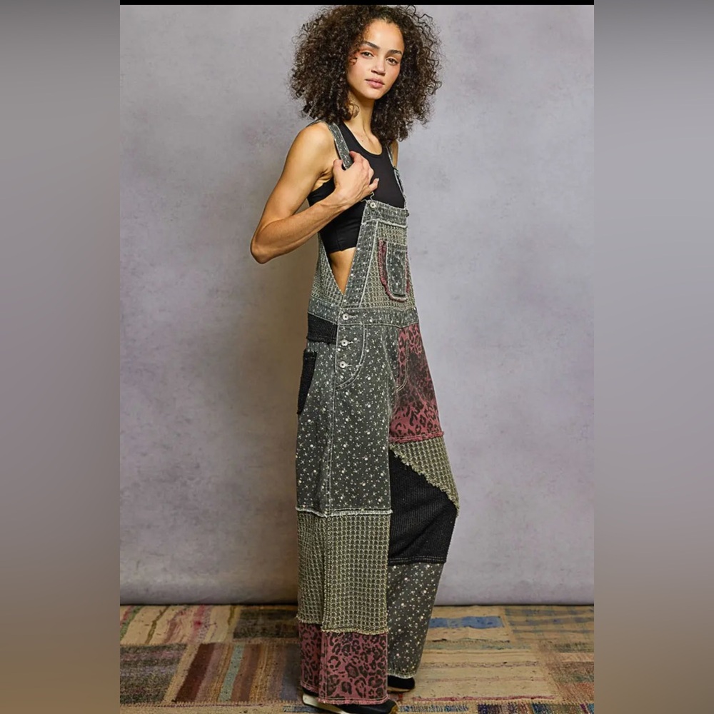 Animal Printed Floral Print Frayed Edge
Twill Woven Overalls color black - Picture 4 of 5